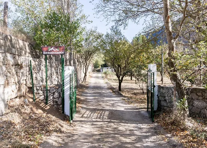 Renaissance Tatil Evi *